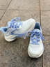 安踏毒刺6丨女子輕便透氣休閑運動(dòng)鞋百搭舒適休閑鞋女通勤健步跑鞋 象牙白/氧氣藍-3 37.5 (女) 曬單實(shí)拍圖