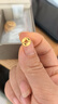 六福珠寶足金爆閃銅錢(qián)精致蜂巢黃金耳釘耳飾 計價(jià) L19G0004DS 1.56克(含工費139元) 配硅膠耳堵 曬單實(shí)拍圖