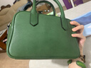 裘真【明星推薦】寬寬包植鞣牛皮休閑斜挎包手提保齡球包女 綠色 曬單實(shí)拍圖