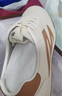 駱駝（CAMEL）德訓鞋休閑板鞋百搭復古經(jīng)典平底小白鞋 G14A547721 白/杏 39  曬單實(shí)拍圖