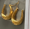 六福珠寶足金漣漪硬金工藝水滴螺紋黃金耳圈耳環(huán)耳飾一對計價(jià) A01TBGE0008 6.80克(含工費1272元) 曬單實(shí)拍圖