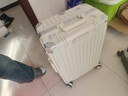 左汀行李箱鋁框拉桿箱加厚結實(shí)抗壓旅行箱登機箱大容量學(xué)生密碼箱皮箱 煙白色 22英寸 ，適合1-3天短途旅行 曬單實(shí)拍圖