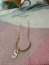 鈦鋼26字母不掉色項鏈女韓版氣質(zhì)簡(jiǎn)約創(chuàng  )意ins小眾網(wǎng)紅鎖骨鏈 S 字母項鏈 曬單實(shí)拍圖