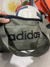 adidas運動(dòng)健身便攜斜挎手拎包男女新款阿迪達斯官方   巖層橄欖綠/黑色   NS 曬單實(shí)拍圖