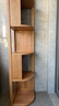 源氏木語(yǔ)實(shí)木轉角書(shū)架墻角置物架書(shū)柜多層收納架落地三角柜原木色1.74米 曬單實(shí)拍圖