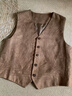 Mayya Plus別致復古V領(lǐng)麂皮絨疊穿馬甲外套女秋駝色無(wú)袖外搭 駝色 M 曬單實(shí)拍圖