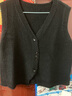 尚都比拉秋季疊搭背心V領(lǐng)弧形門(mén)襟單排扣短款無(wú)袖馬甲 曬單實(shí)拍圖