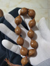 橄欖核手串男橄欖核素核手持天然原皮梅林高密5年老核文玩手把件 19-20mm左右大核手持款 曬單實(shí)拍圖