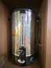 優(yōu)尚源電熱開(kāi)水桶家用雙層不銹鋼電熱保溫桶防燙燒開(kāi)水涼茶藥湯桶商用大容量奶茶店燒水器電熱桶 雙層40L 黑色-銅龍頭-裝水約48斤 曬單實(shí)拍圖