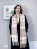 上海故事秋冬新款綿羊毛圍巾女格子加厚保暖防寒披肩禮盒送長(cháng)輩 格格多彩-羊皮駝(35*200cm加長(cháng)加厚_圍巾款 曬單實(shí)拍圖