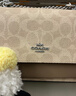 蔻馳（COACH）klare 17 女士新款印花單肩斜挎小方包風(fēng)琴送女生禮物 沙黃色配灰褐色CW206SVPWH 禮物 曬單實(shí)拍圖