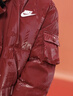 NIKE 耐克男女童紅色拜年服保暖短款90絨羽絨服冬季滿(mǎn)印兒童外套上衣 曬單實(shí)拍圖