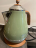 德龍（Delonghi）熱水壺1.7L大容量復古系列 KBOV2001電熱水壺家用辦公室304不銹鋼防燒干自動(dòng)斷電精準控溫燒水壺 1.7L 橄欖綠 曬單實(shí)拍圖