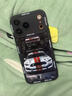 爵誠適用于蘋(píng)果iPhone17/16/15Promax手機殼液態(tài)硅膠新款汽車(chē)跑車(chē)男生黑色保護套卡通復古防摔軟外殼 線(xiàn)稿白紅跑車(chē) iPhone 17 Pro 曬單實(shí)拍圖