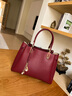 viney牛皮手提包包女包斜挎紅色新娘婚包生日情人節禮物送女朋友老婆 【紅色】新年送女生高檔實(shí)用媽媽包中年 輕奢時(shí)尚品牌大容量通勤單肩包 曬單實(shí)拍圖