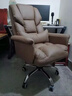 歐吉（OUJI）老板椅辦公舒適久坐電腦沙發(fā)椅可躺休閑家用書(shū)桌椅子商務(wù)皮座椅 咖色+腳蹬-品牌氣桿 舒適久坐乳膠 鋁合金腳 固定扶手 曬單實(shí)拍圖