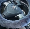 華飾汽車(chē)方向盤(pán)套冬季毛絨把套保護套子保暖防滑防寒方向盤(pán)保護套 曬單實(shí)拍圖