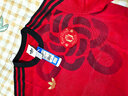 adidas曼聯(lián)中國結系列新年款足球休閑文化圓領(lǐng)短袖球衣男阿迪達斯   淺猩紅   XL 曬單實(shí)拍圖