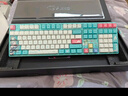 AKKO羅小黑戰記聯(lián)名三模機械鍵盤(pán)電競游戲108鍵電腦有線(xiàn)全鍵辦公藍牙無(wú)線(xiàn)鍵盤(pán) 曬單實(shí)拍圖
