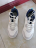 安踏（ANTA）男鞋運動(dòng)鞋男士秋季款皮面防潑水舒適軟底輕便學(xué)生旅游跑步鞋子 【皮面防潑水】白/灰/新墨水藍-5 41 曬單實(shí)拍圖