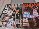 2月下新【送海報球星卡】NBA特刊雜志2026年1-12月全年/半年訂閱（2025年/必殺技20輯可選）科比/圣誕大戰/亞歷山大/庫里/杜蘭特等CBA籃球明星灌扣籃男籃當代體育賽事報道籃球非過(guò)期刊 現 曬單實(shí)拍圖