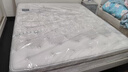 雅蘭牛奶天絲?面料3cm加厚乳膠獨袋彈簧床墊 睡美人1.8*2米 軟硬適中 曬單實(shí)拍圖