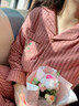 初尋秋冬純棉磨毛絨布女士長(cháng)袖長(cháng)褲睡衣高級感條紋刺繡小花全棉家居服 酒紅色 M （建議98-110斤左右） 曬單實(shí)拍圖