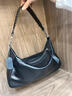 秋款水晶植鞣牛皮hobo真皮女包百搭手提單肩斜挎包女士通勤腋下包 黑色 簡(jiǎn)約時(shí)尚通勤大包 曬單實(shí)拍圖