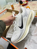 耐克NIKE男子跑步鞋緩震 VOMERO 18 運動(dòng)鞋 HM6803-101灰白42 曬單實(shí)拍圖