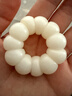 芠拉迷你蒜瓣菩提根小手捻手串男繞指柔山竹大腸指尖迷你盤(pán)玩手把件女 奶油白手捻13-14mm  A04-302 曬單實(shí)拍圖