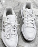 adidas ENTRAP美式校園風(fēng)運動(dòng)少年感復古籃球風(fēng)板鞋男女阿迪達斯 白色/暗銀金屬/樹(shù)脂黃   40 曬單實(shí)拍圖