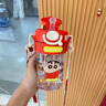 沭科蠟筆小新水杯兒童小學(xué)生上學(xué)專(zhuān)用新款tritan吸管杯大容量便攜水壺 紅色-610ml【吸管+提繩+背帶】 曬單實(shí)拍圖