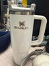 STANLEY保溫杯巨無(wú)霸吸管杯水杯保溫保冷大容量杯子年會(huì )禮品男女禮物 【珠光細閃】珍珠白 887ml 曬單實(shí)拍圖