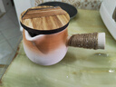 戶(hù)外烤奶罐創(chuàng  )意便捷包圍爐干燒壺煮茶壺罐罐側把壺粗陶耐高溫炭火 600毫升罐罐壺+木蓋 曬單實(shí)拍圖