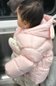 巴拉巴拉童裝兒童羽絨服男女童外套冬裝2025新款嬰兒衣服保暖加厚泡芙羽絨 粉色萌兔60334-白鴨絨 100 （充絨量83g 適合2-3歲） 曬單實(shí)拍圖