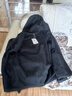 安踏加絨夾克外套男2025秋冬季防風(fēng)防潑水風(fēng)衣連帽登山?jīng)_鋒運動(dòng)服飾男 7601-4基礎黑【連帽加絨保暖】 XL /180 【適合140-160斤】 曬單實(shí)拍圖