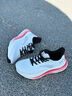 安踏PG7丨旅步V2緩震透氣跑鞋男厚底舒適男子跑步鞋輕便通勤運動(dòng)鞋男 新年配色-1 42.5 (男9) 曬單實(shí)拍圖
