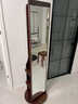 RICHADVON實(shí)木落地鏡360度移動(dòng)旋轉全身鏡黑胡桃木多功能穿衣鏡臥室掛衣架 黑胡桃木旋轉穿衣鏡 曬單實(shí)拍圖