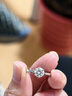 老鳳祥一克拉莫桑鉆戒指純銀情侶對戒定制求婚訂婚結婚紀念日禮物送女友 【京東八倉發(fā)貨】*當/次日達-1克拉戒指*配送燈盒 曬單實(shí)拍圖