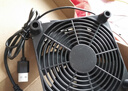 華顧USB路由器散熱風(fēng)扇 家用電腦主機CPU機箱12CM散熱風(fēng)扇 靜音5V散熱底座承托架光貓防滑 黑色12*12CM單風(fēng)扇【帶開(kāi)關(guān)】單USB接口供電 曬單實(shí)拍圖