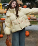 鴨鴨羽絨服女短款2025年冬季新款加厚連帽柔軟泡芙90鴨絨面包服外套KL 黃色 S 曬單實(shí)拍圖