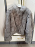 MSBEAST野獸小姐 高實(shí)穿度立領(lǐng)正肩時(shí)髦雙色白狐坎毛皮草外套丨首爾月光 幻影清灰-雙色暈染 M 曬單實(shí)拍圖