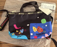LeSportsac樂(lè )播詩(shī)新款逗鴨聯(lián)名斜挎包可愛(ài)印花單肩包手拿包情人節禮物 海底世界 曬單實(shí)拍圖