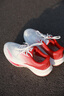 安踏好事發(fā)生毒刺7緩震透氣跑步鞋男女同款情侶跑鞋本命年紅色運動(dòng)鞋 【男款】新年配色-紙莎白/經(jīng)典紅-8 41 曬單實(shí)拍圖