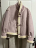 香影麂皮絨短外套女2025冬季新款立領(lǐng)拼接寬松休閑復古高級感上衣 紫色 S 曬單實(shí)拍圖