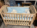 看寶貝（lookbaby）嬰兒床多功能床實(shí)木可拼接床可移動(dòng)無(wú)漆 大床|蚊賬+棕墊+動(dòng)物藍+護理臺 曬單實(shí)拍圖