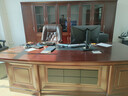 忠勝辦公家具老板桌大班臺董事長(cháng)總裁辦公室老弧形板臺大氣老板臺實(shí)木皮油漆 8門(mén)柜 常規 曬單實(shí)拍圖