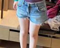 UR2025秋季新款女裝休閑撞色花邊毛須裝飾牛仔短褲UYY850192 曬單實(shí)拍圖