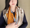 達芬奇密碼真絲絲巾女士100%桑蠶絲方巾杭州絲綢圍巾女士領(lǐng)巾頭巾情人節禮物 宮格駿馬  艾瑪橙   大方巾（106cm) 曬單實(shí)拍圖