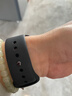 Apple/蘋(píng)果 Watch S11 智能手表GPS款42毫米亮黑色鋁金屬表殼黑色運動(dòng)型表帶S/M MEU94CH/B 曬單實(shí)拍圖